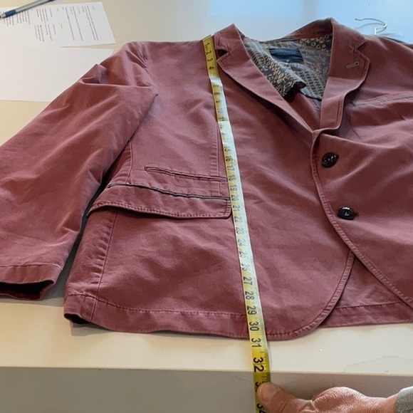 Men’s casual sports jacket. Brand is Pierre Cardin. Size 44S
label says GR 28 - Picture 8 of 9